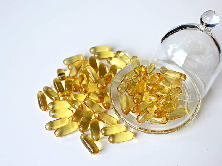 鱼油Omega-3护脑三机制，科学补充防认知衰退